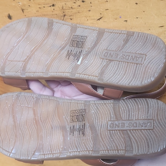 Lands' End Women's Adjustable Strappy Flat Cognac Sandals, Size 9 - Picture 9 of 9